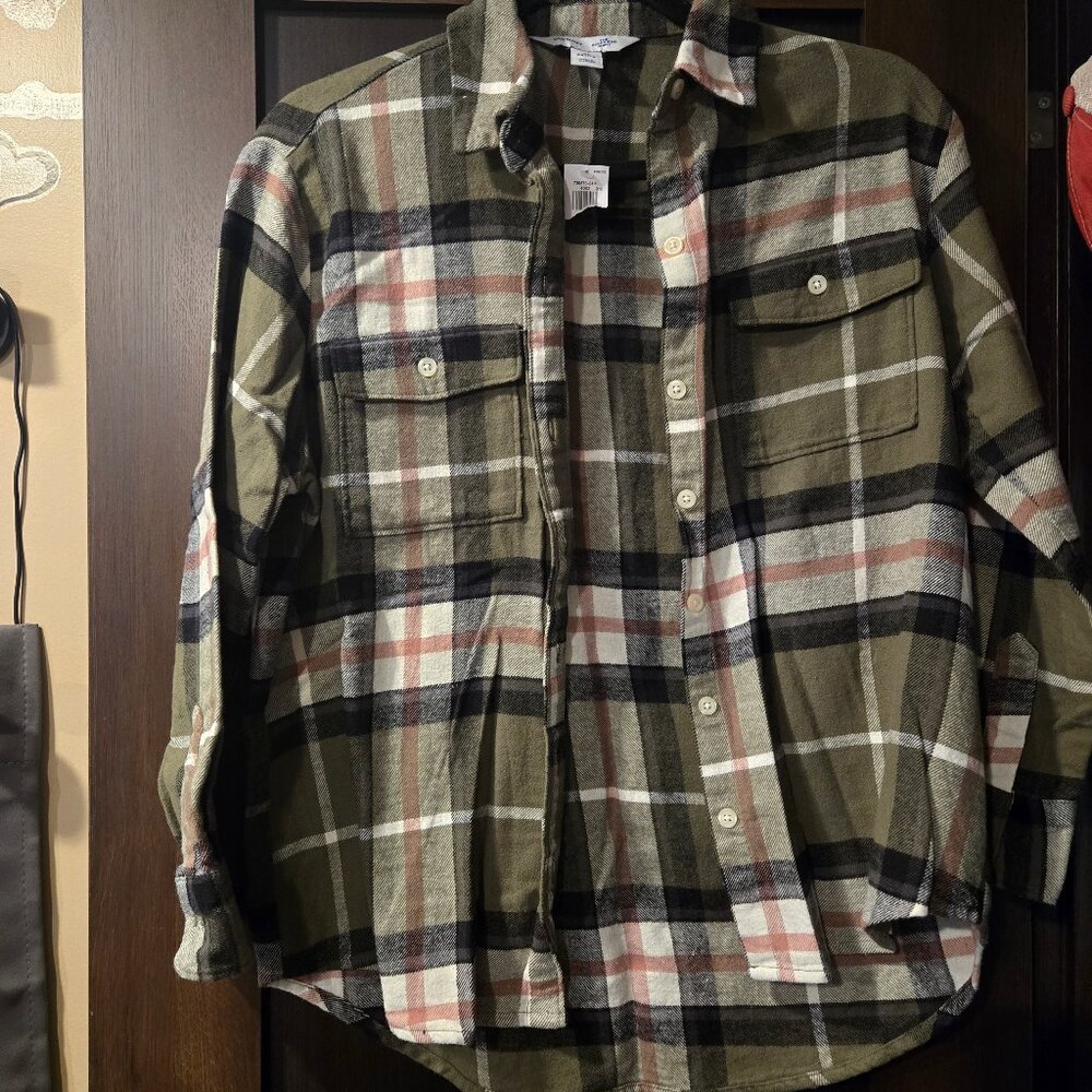 Old Navy XS Petite Long sleeve button up top NEW